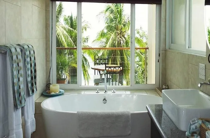La Gaviota Tropical Hotel *